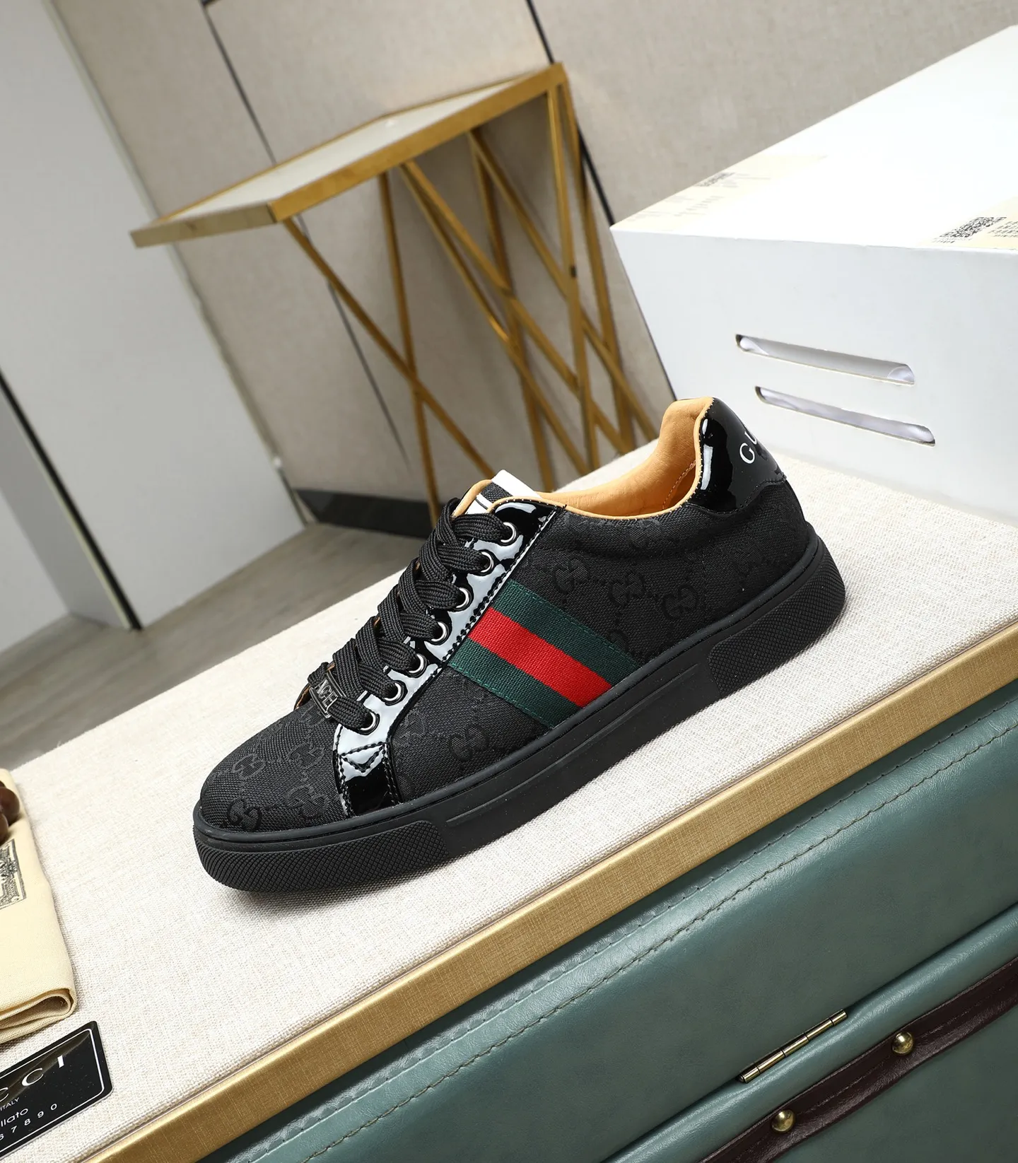 Men's shoes💰420 GUCCI🔍🔍latest spring style On sale at the same time at the counter, original calfskin imported from Italy, genuine leather lining, (high-end, luxury, and class) exquisite workmanship, soles: original soles specially provided by the original factory, ⚠Exclusive double-layer movable molded soles are super comfortable⚠, real photos🎬The real ones are better🔍🔍"High quality·Follow the order" code number 38-44